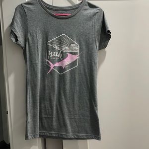 Huk Tshirt